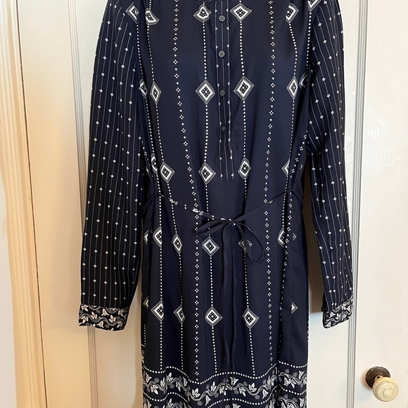 Ann Taylor Loft Belted Navy Geometric and Floral Dress NWT - Picture 2 of 16
